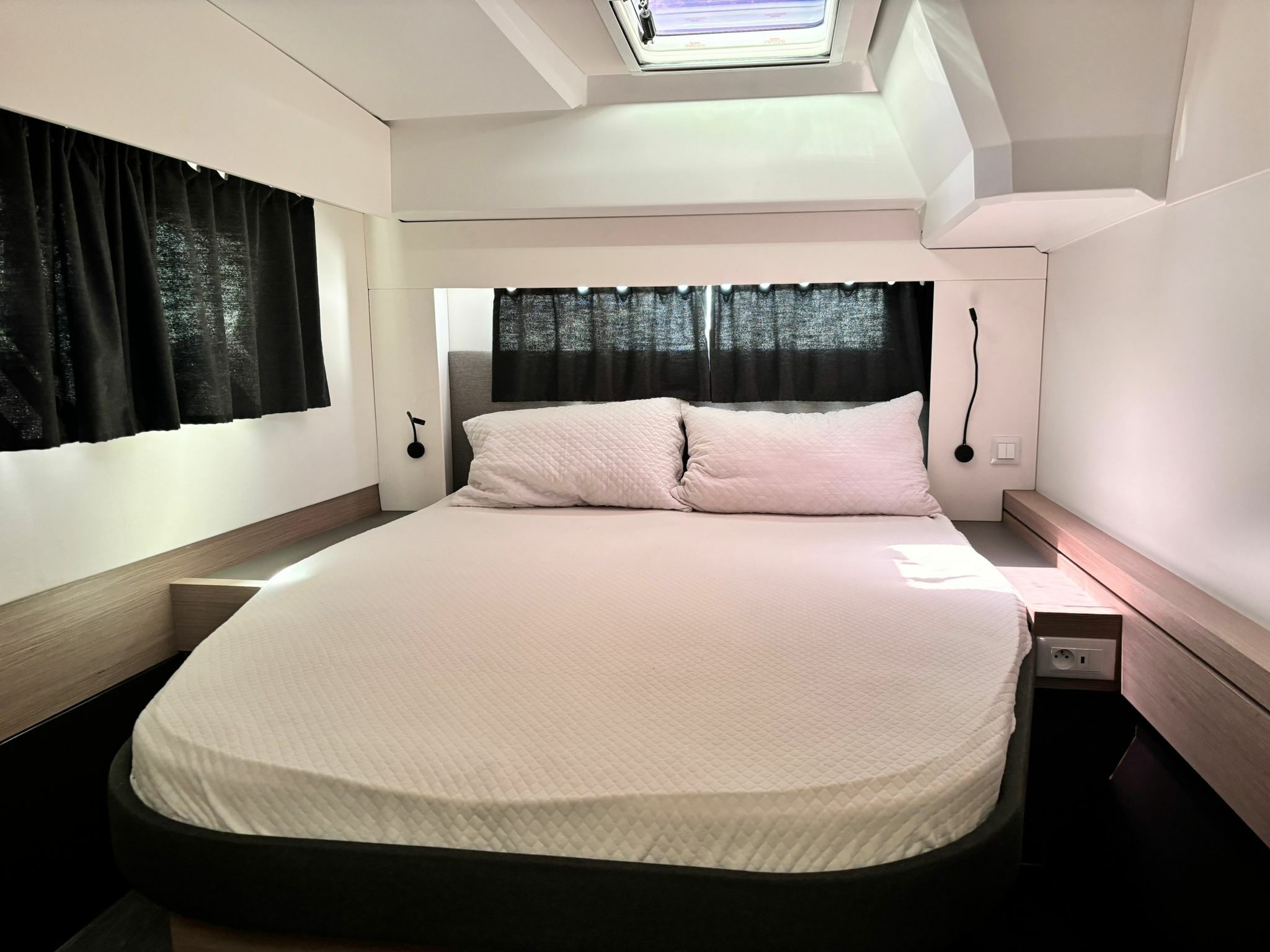 Fountaine Pajot Astrea 42 | Timeless Planet