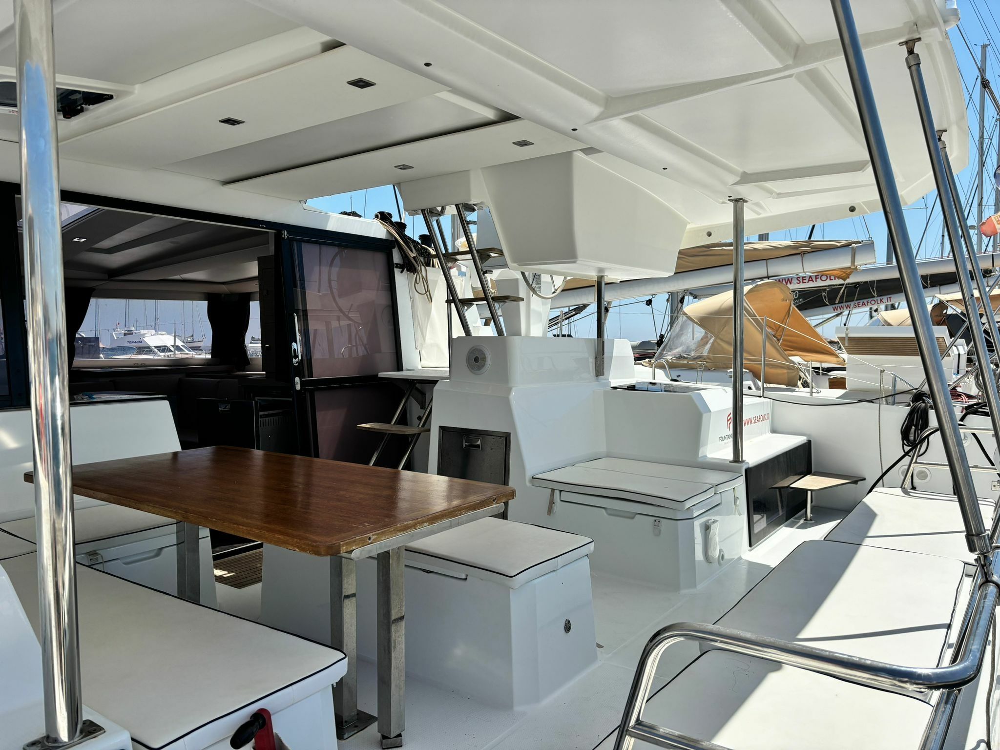 Fountaine Pajot Astrea 42 | Timeless Planet