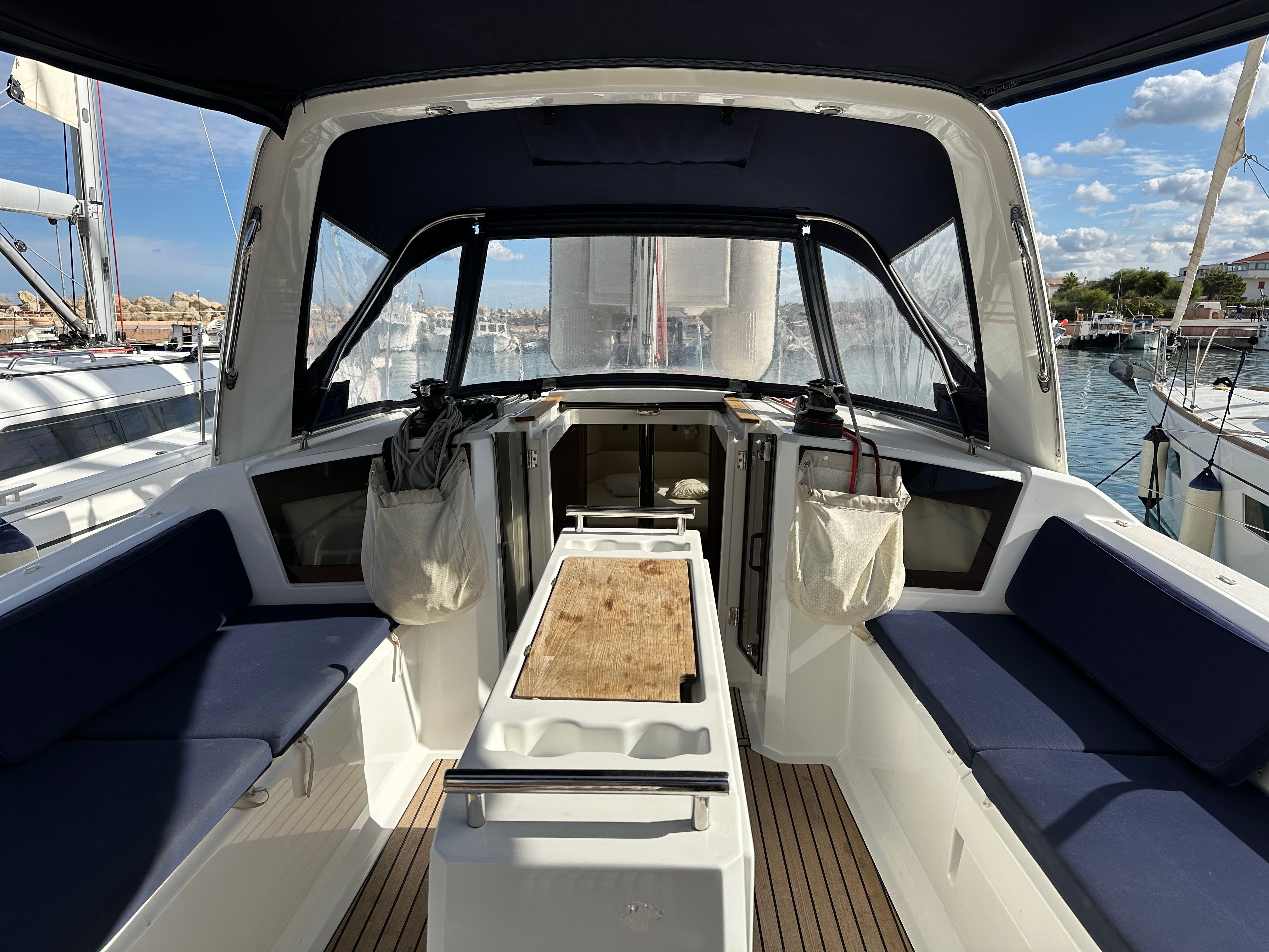 Beneteau Oceanis 38.1 | L'una Grossa