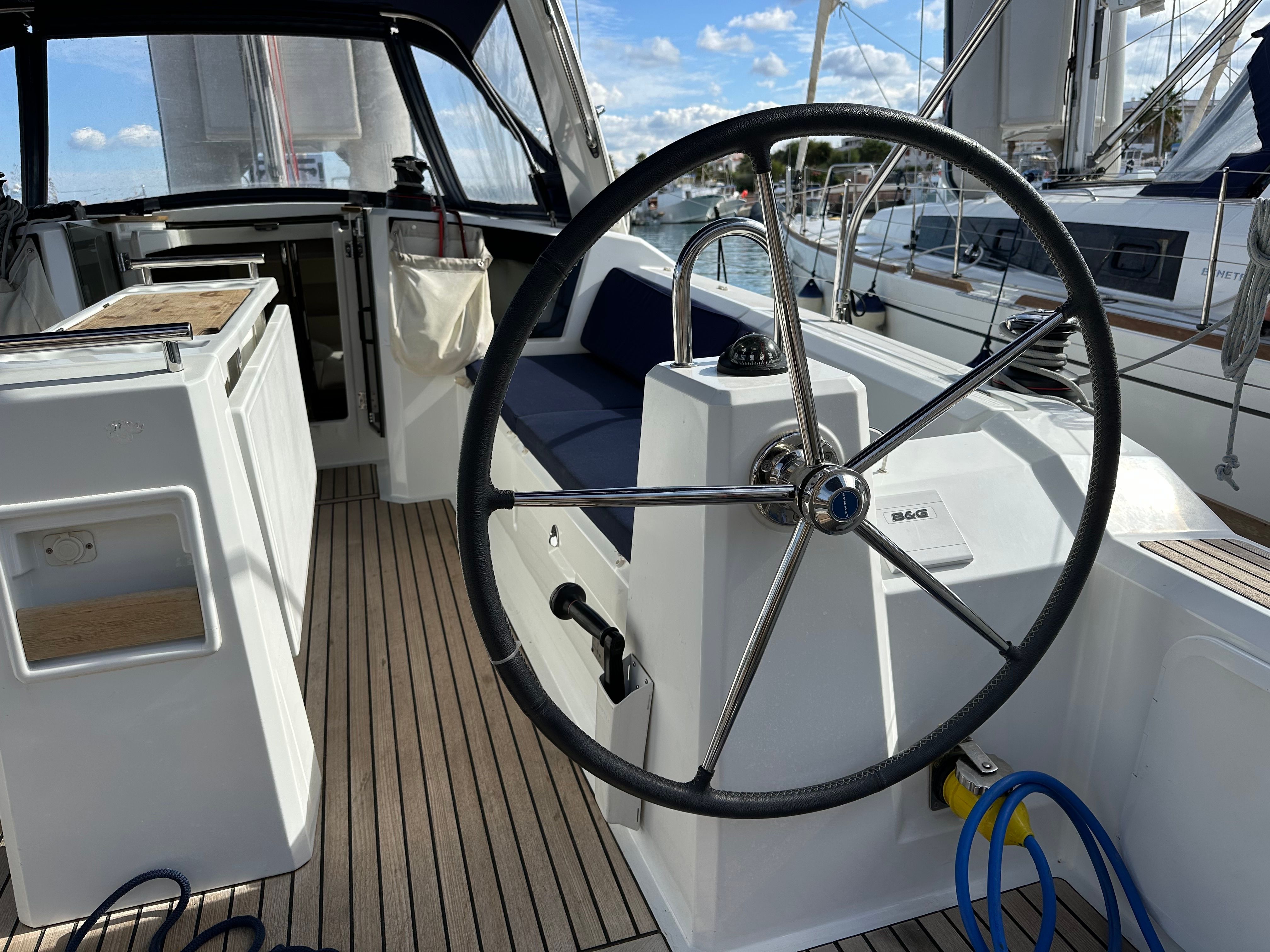 Beneteau Oceanis 38.1 | L'una Grossa