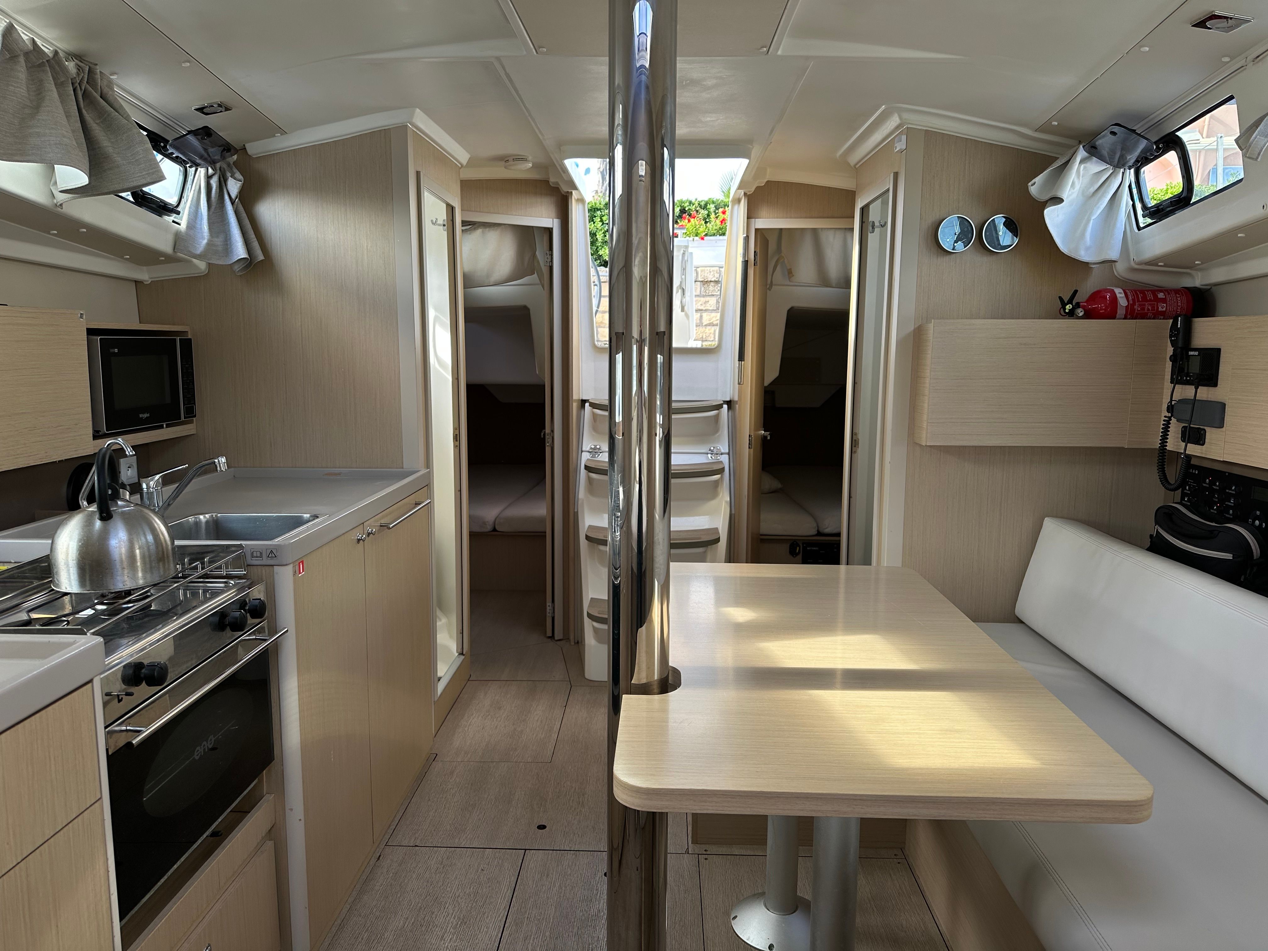 Beneteau Oceanis 38.1 | L'una Grossa