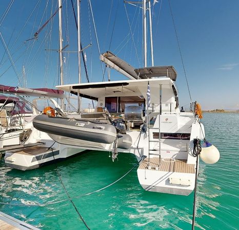 Fountaine Pajot Isla 40 | Blue Serenity