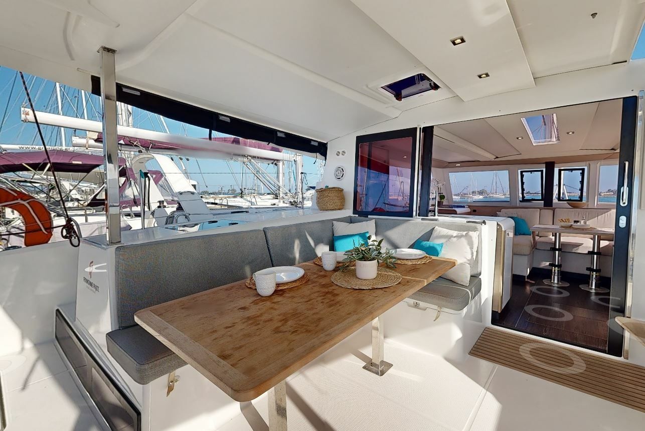 Fountaine Pajot Isla 40 | Blue Serenity