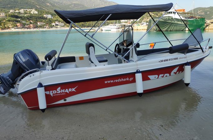 Karel Paxos 170 | Shark 1