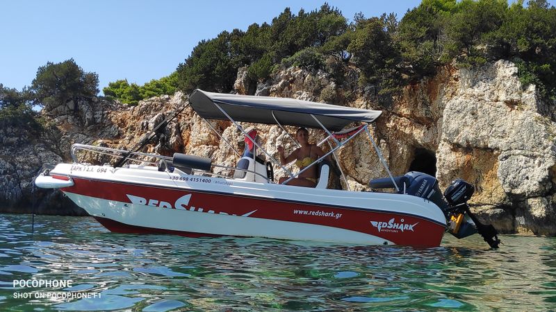 Karel Paxos 170 | Shark 1