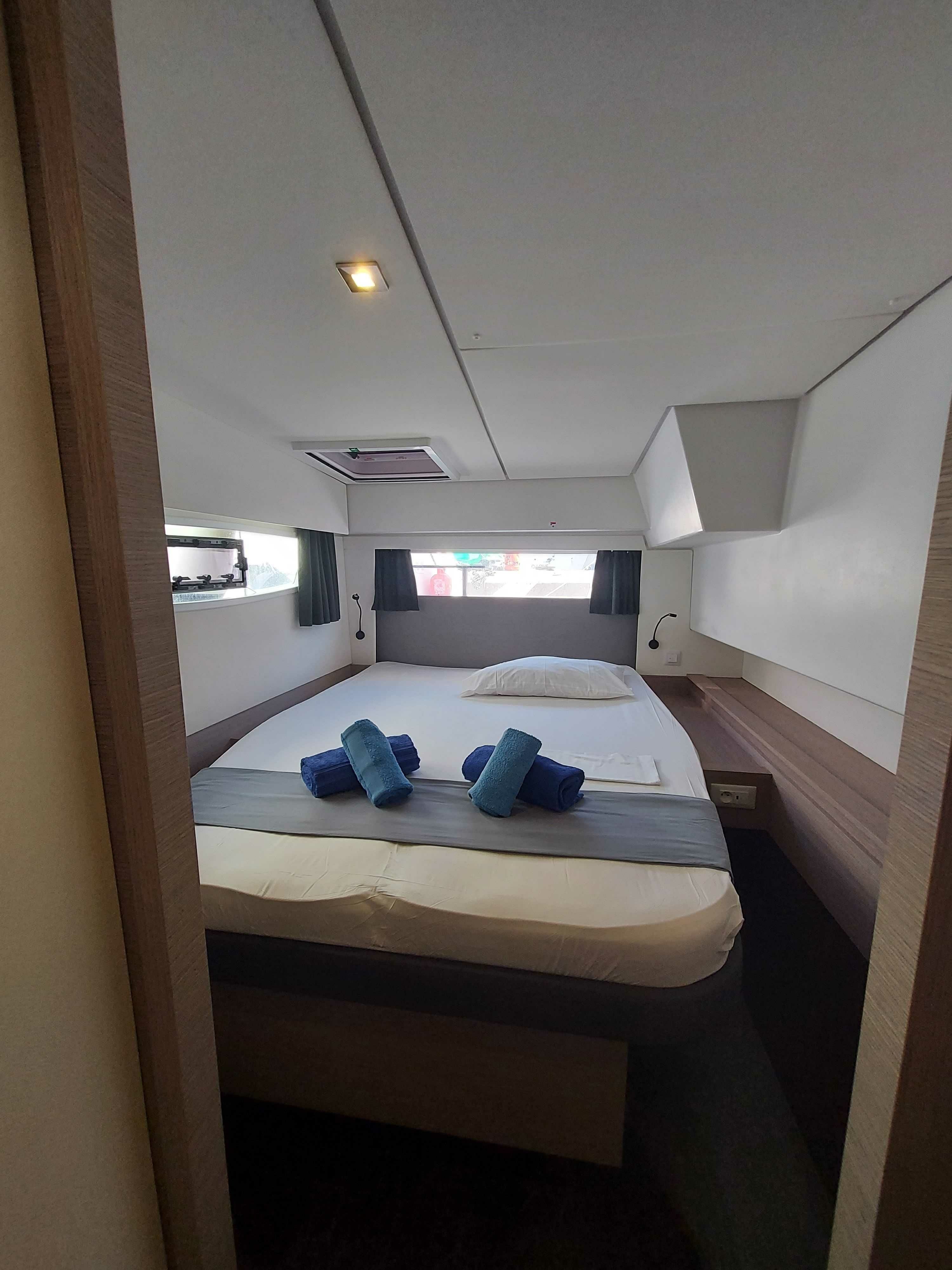 Fountaine Pajot Elba 45 | Maora