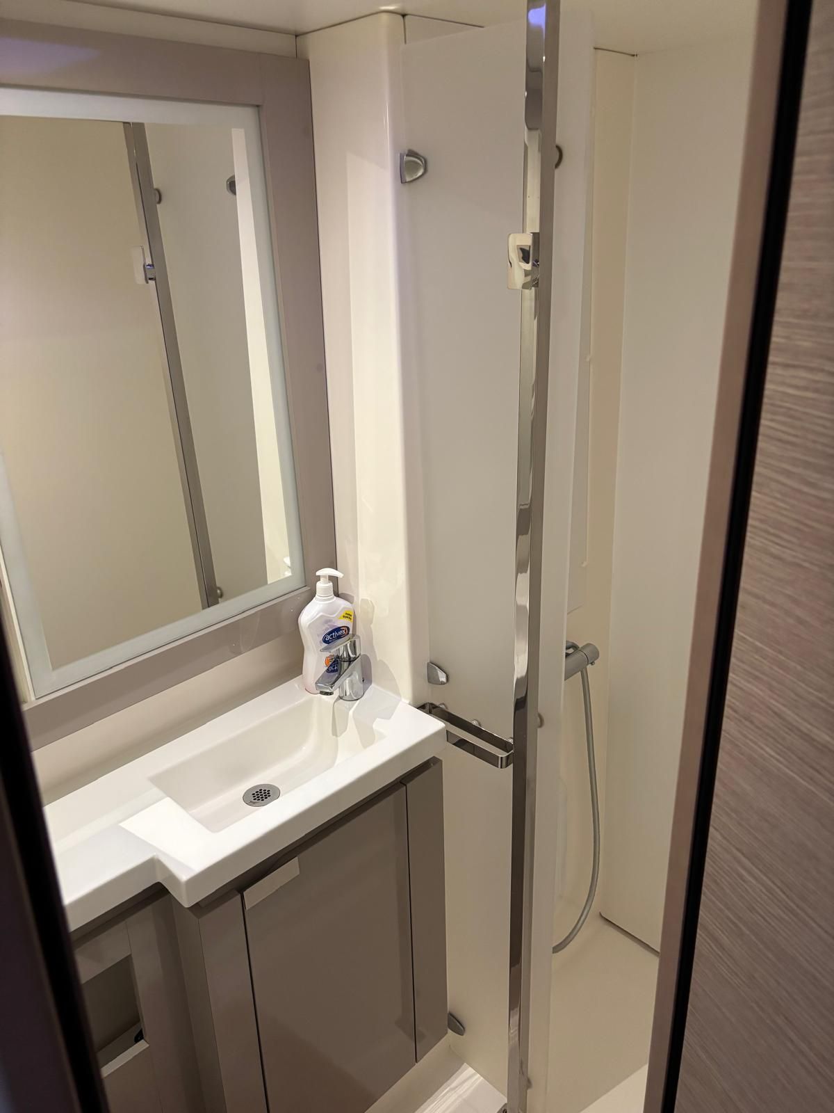 Fountaine Pajot Elba 45 | Ave