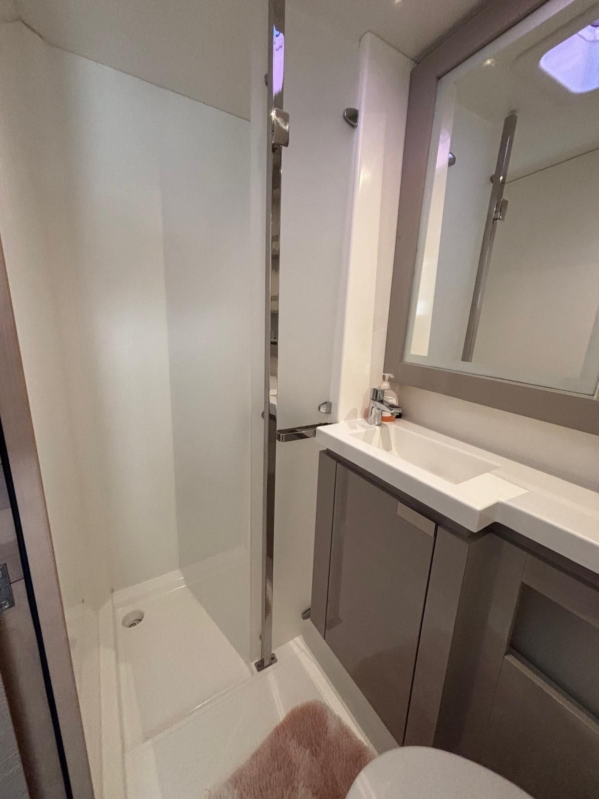 Fountaine Pajot Elba 45 | Ave