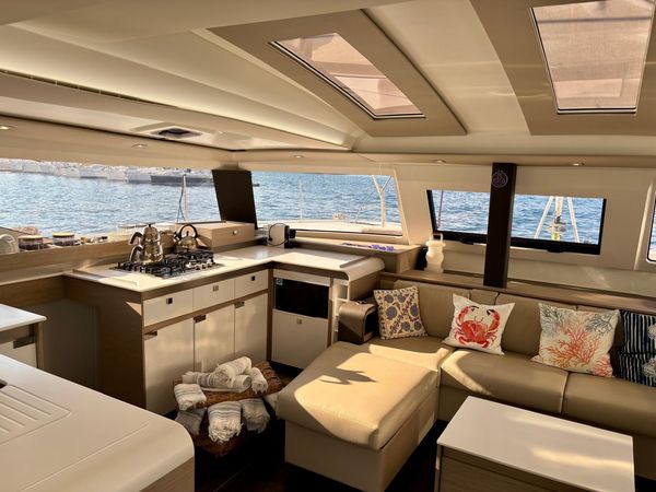 Fountaine Pajot Elba 45 | Ave