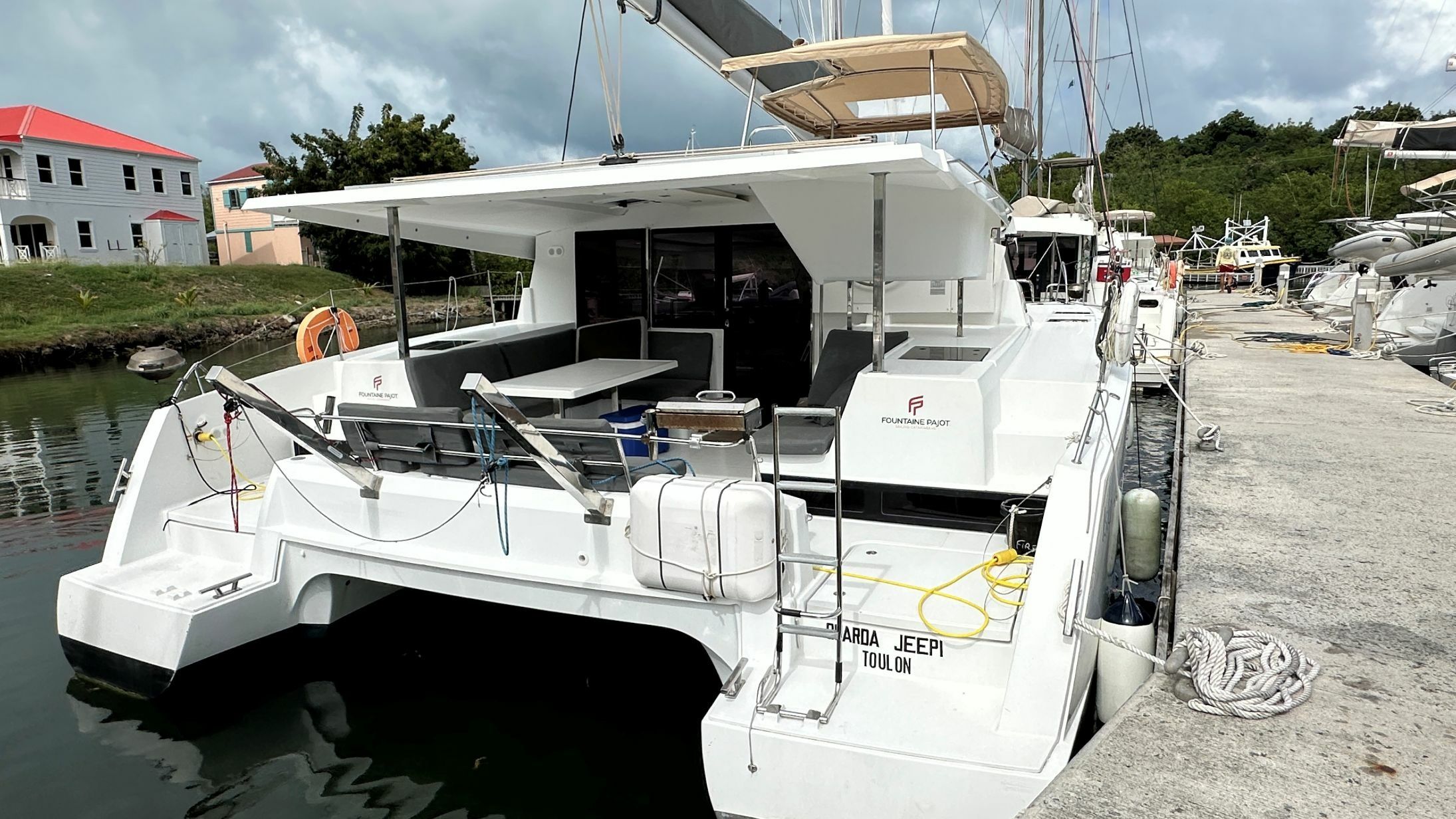 Fountaine Pajot Lucia 40 | Quarda Jeepi