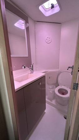 Fountaine Pajot Lucia 40 | Quarda Jeepi