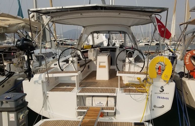 Beneteau Oceanis 38.1 | Rosa Bella