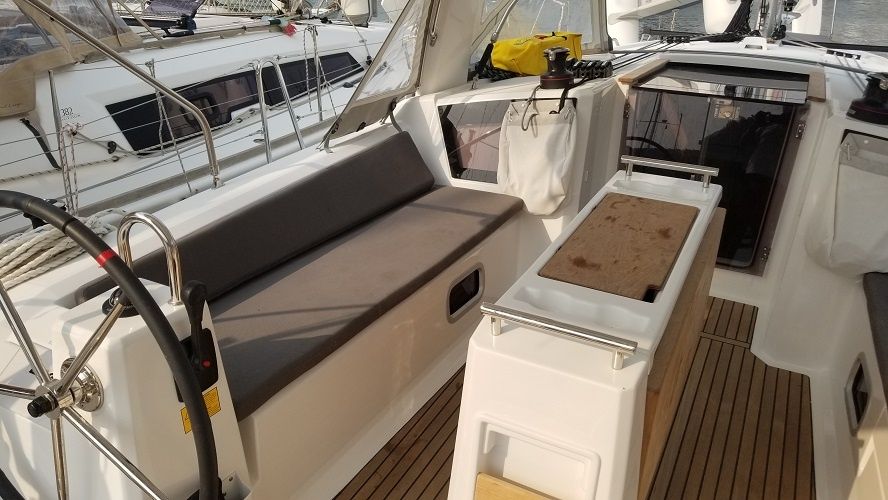 Beneteau Oceanis 38.1 | Rosa Bella