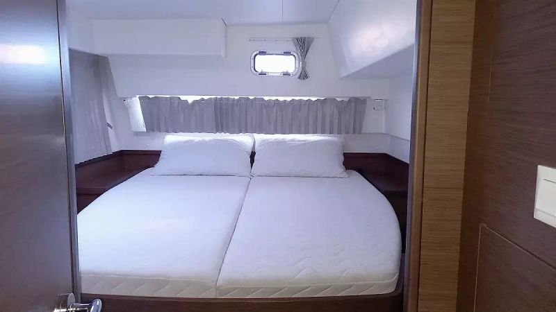 Lagoon 42 | Le Petit Sable