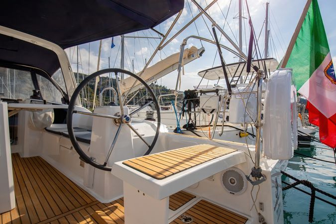 Beneteau Oceanis 38.1 | Eos