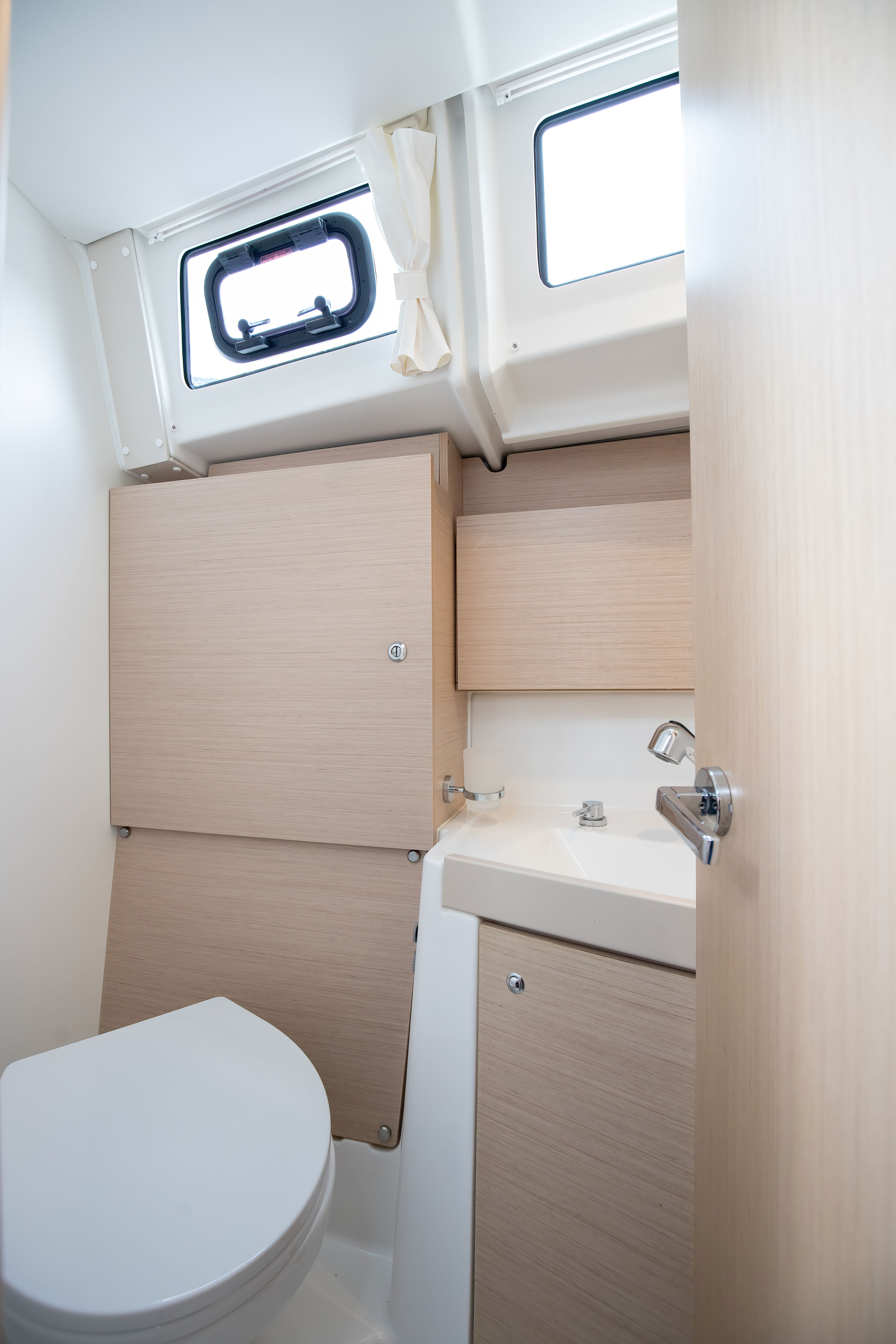 Beneteau Oceanis 38.1 | Eos