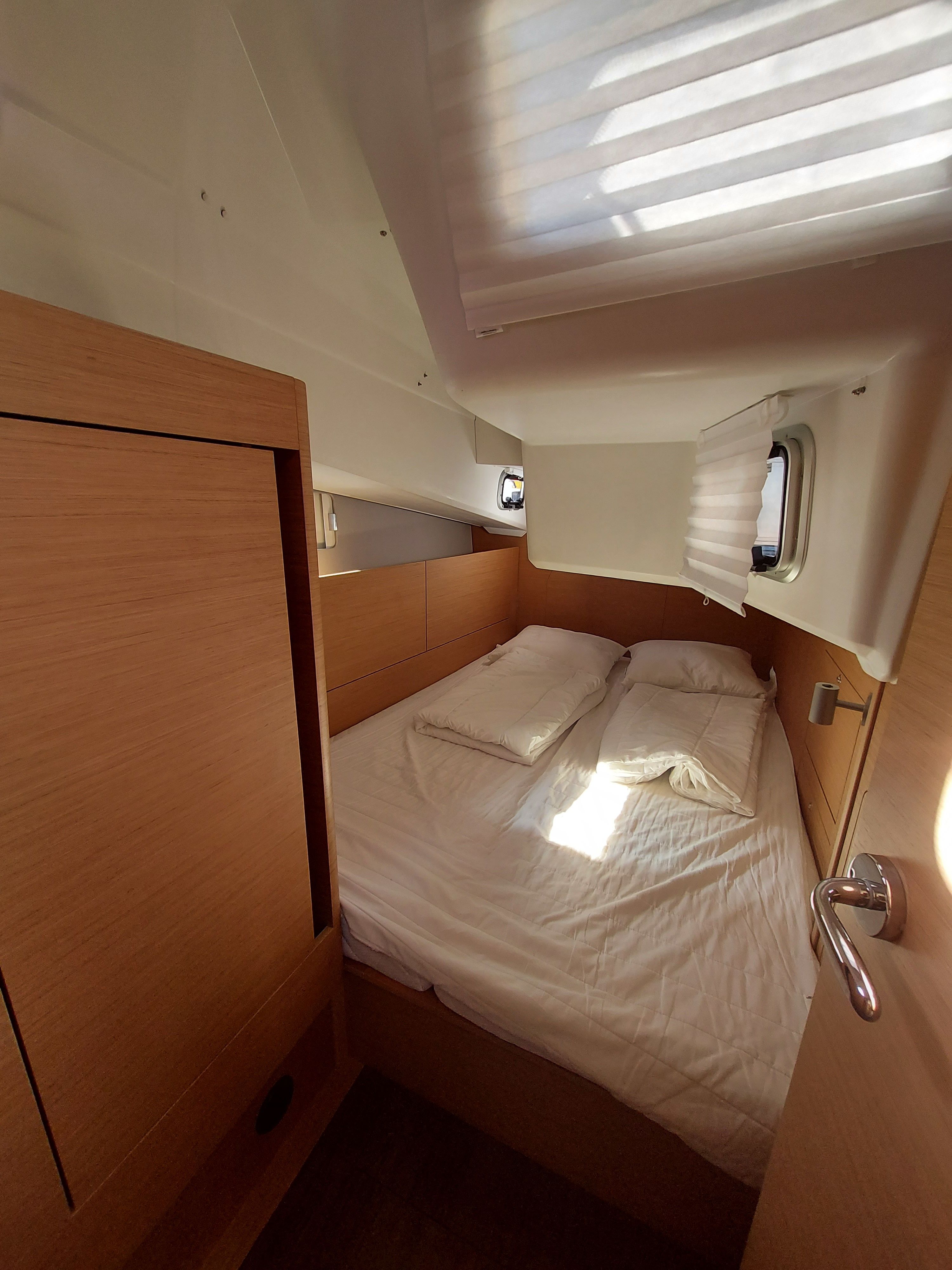 Jeanneau Sun Odyssey 410 | Naoussa