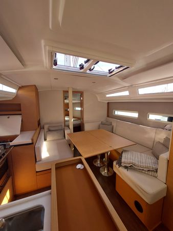Jeanneau Sun Odyssey 410 | Naoussa
