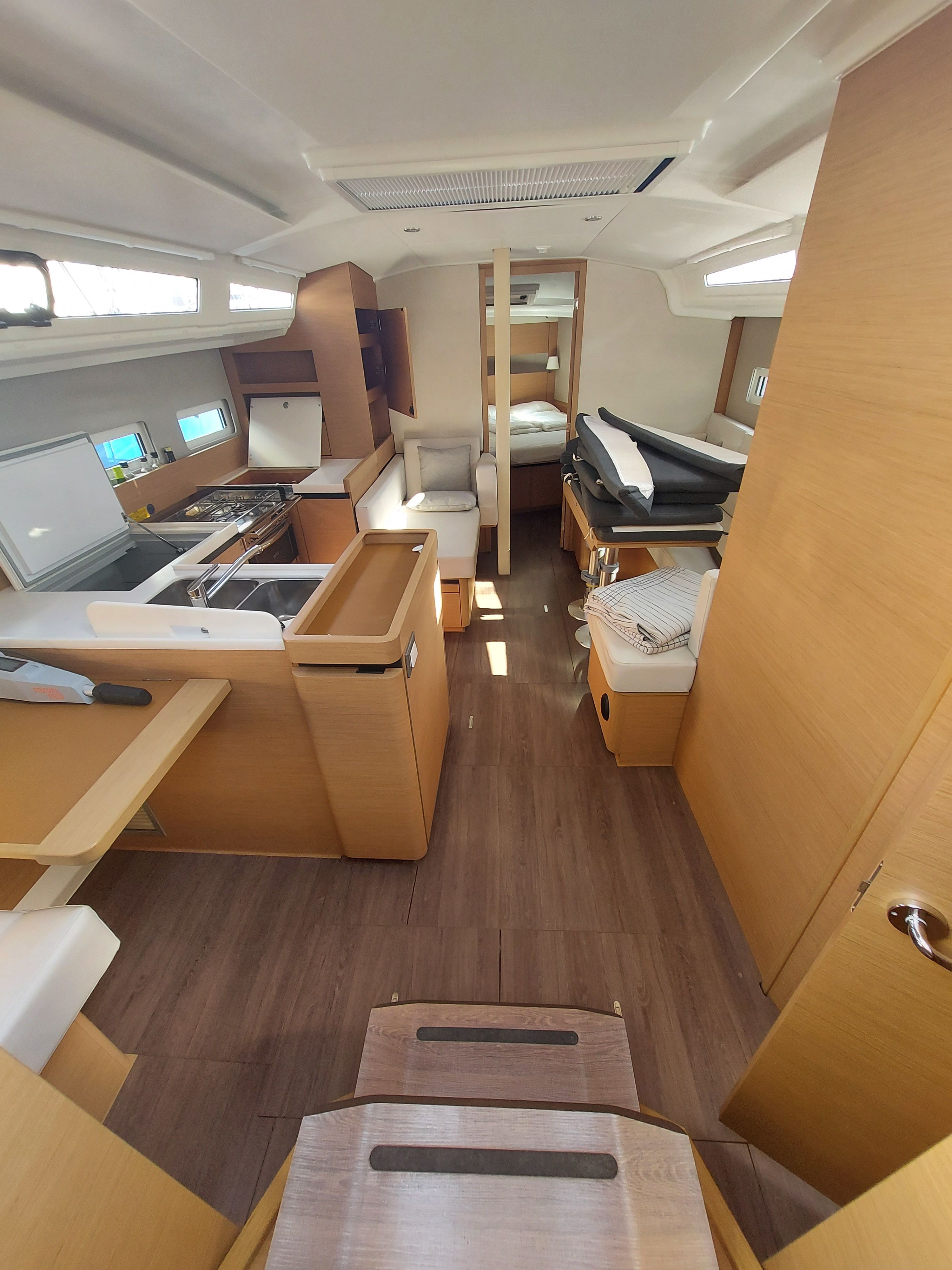 Jeanneau Sun Odyssey 410 | Naoussa