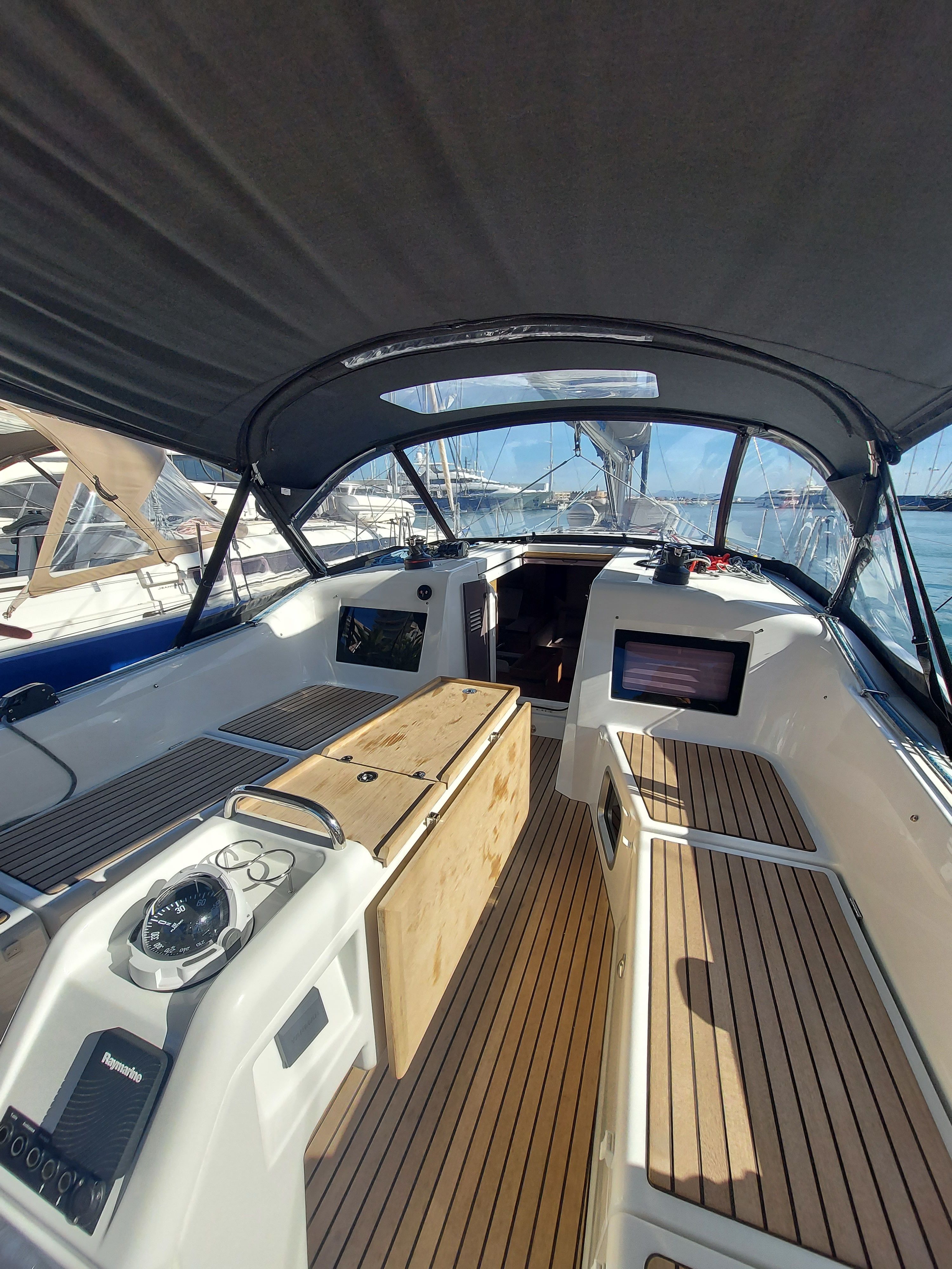 Jeanneau Sun Odyssey 410 | Naoussa