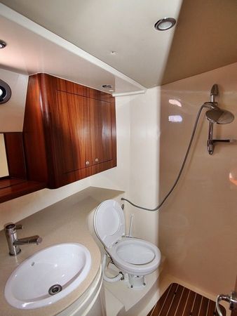 SAS Vektor Adriana 44 | Bianca