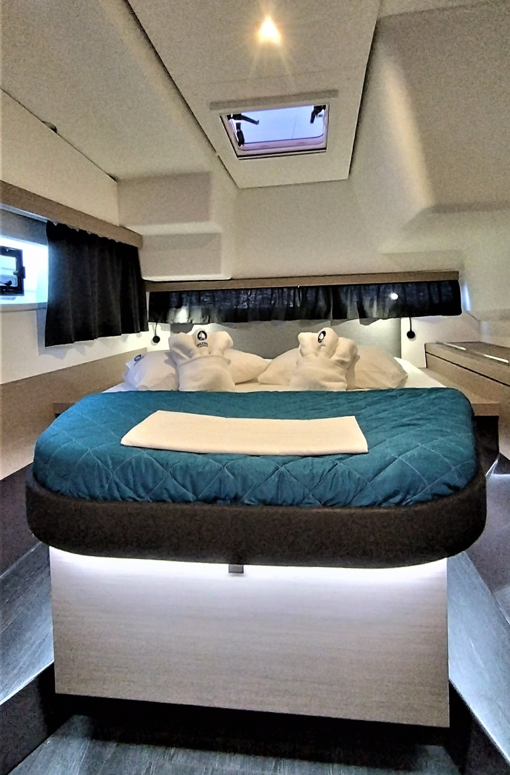 Fountaine Pajot Isla 40 | Joy