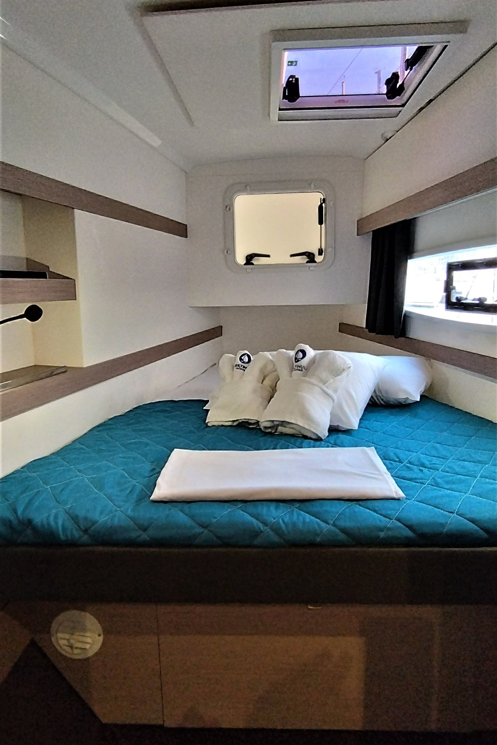 Fountaine Pajot Isla 40 | Joy