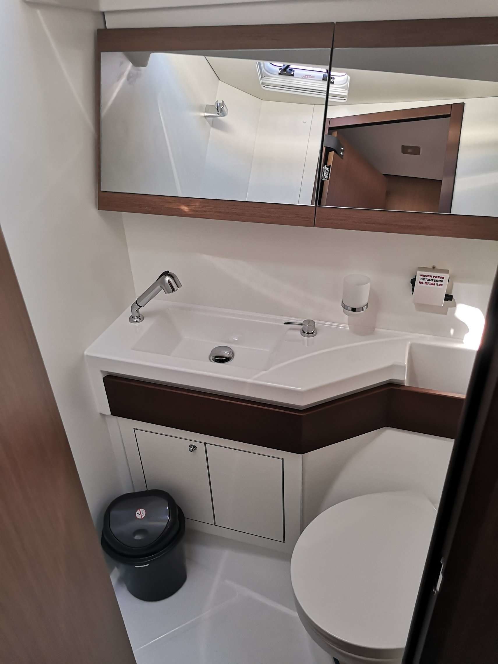 Beneteau Oceanis 46.1 | Fivos