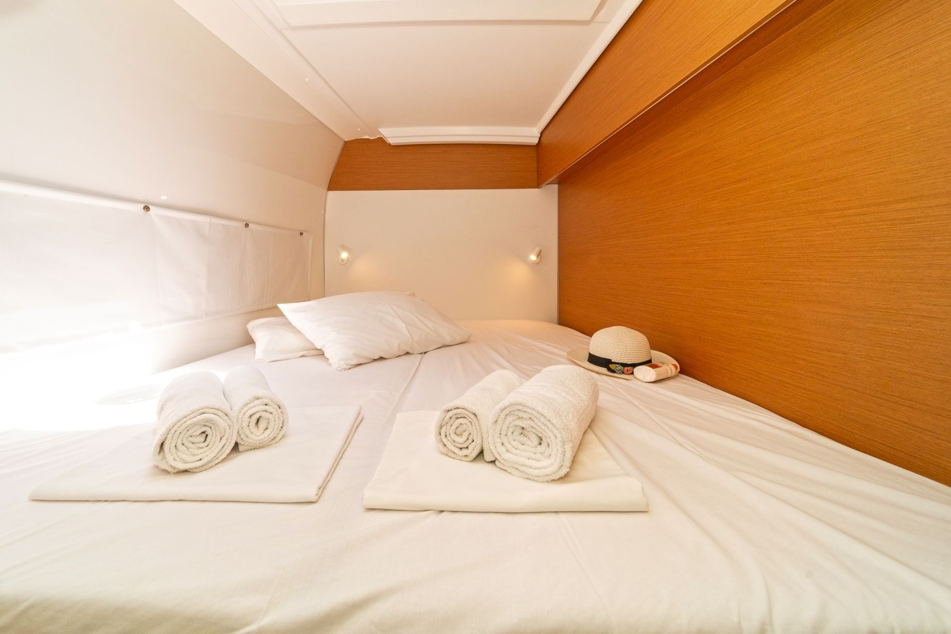 Excess 11 | Geva Mare 10