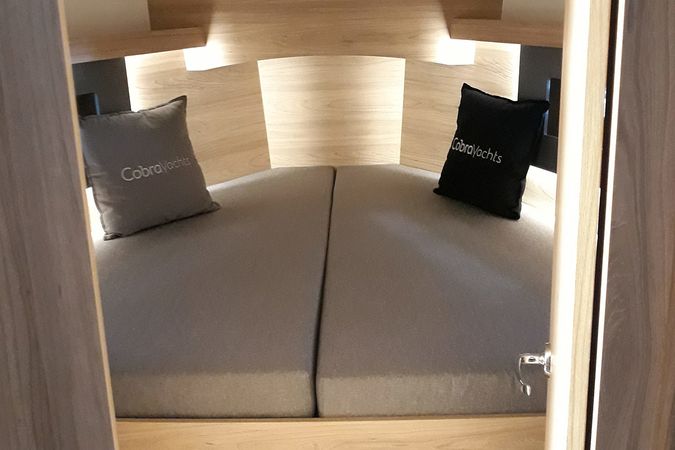 Cobra Yachts 40 | Varia