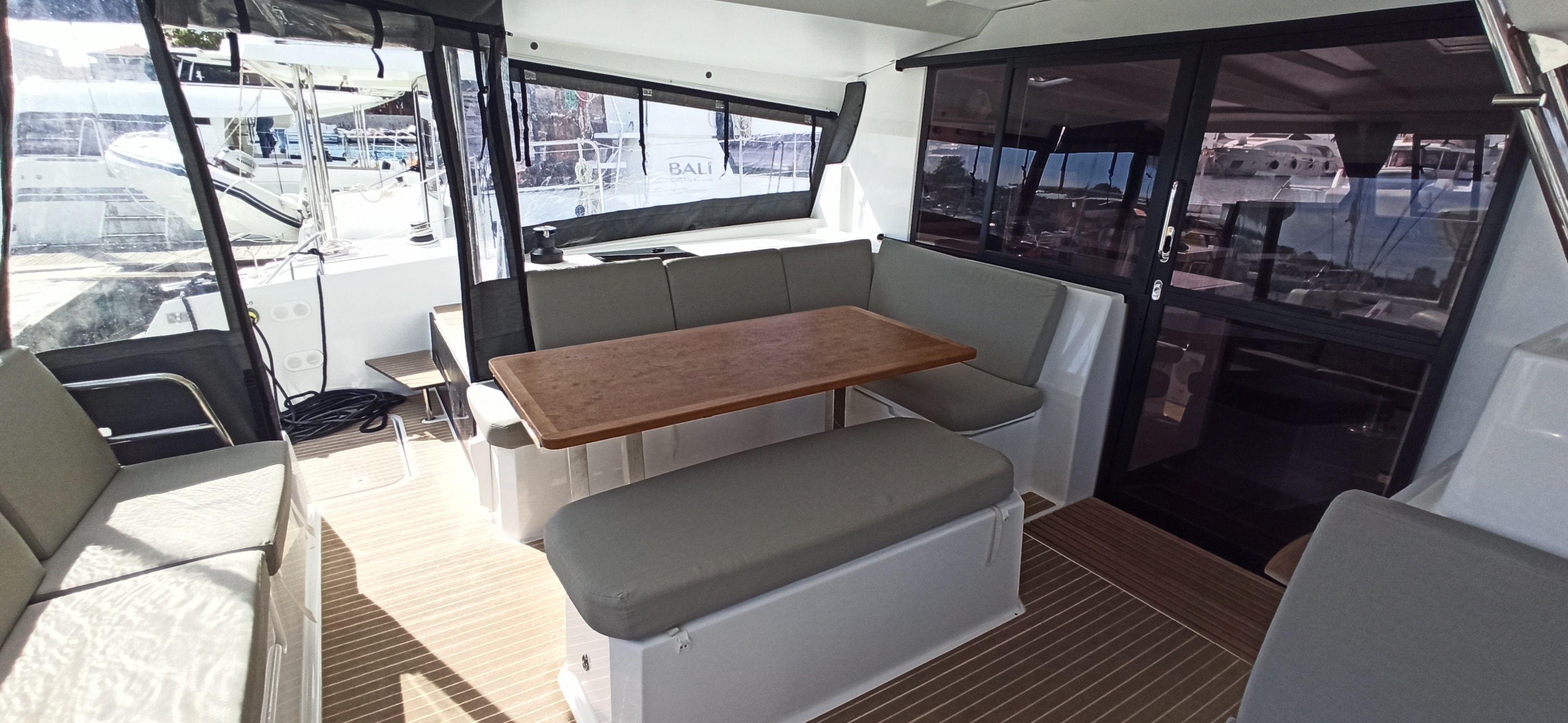 Fountaine Pajot Astrea 42 | Le Bart