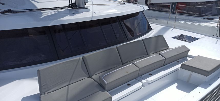 Fountaine Pajot Astrea 42 | Le Bart
