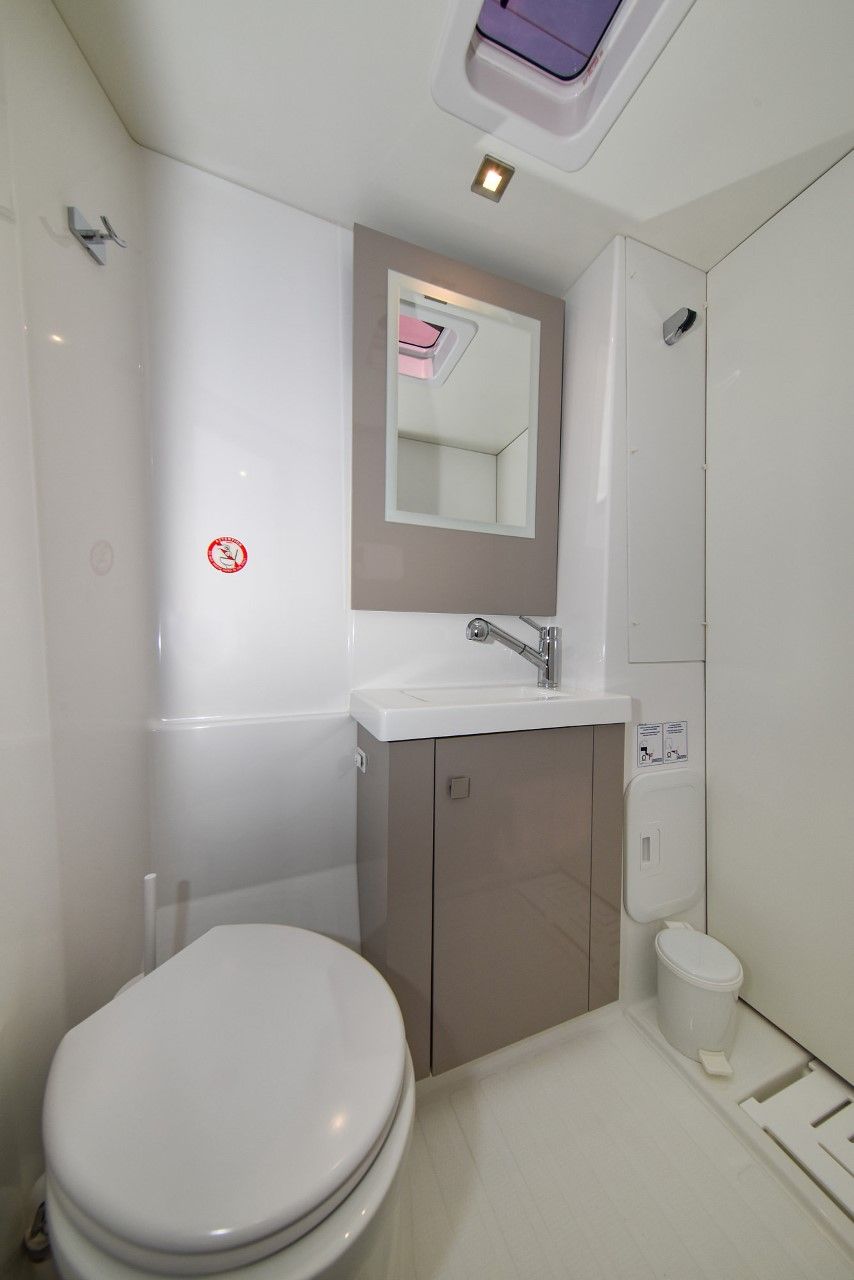 Fountaine Pajot Astrea 42 | Le Bart