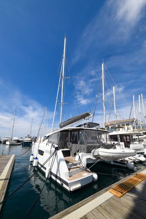Fountaine Pajot Astrea 42 | Le Bart