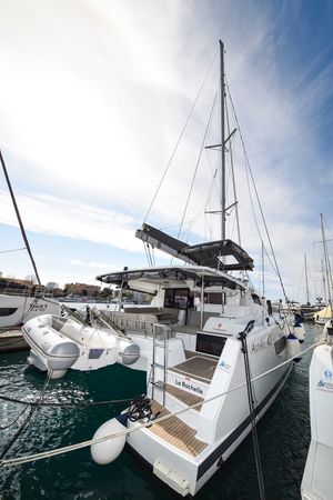 Fountaine Pajot Astrea 42 | Le Bart