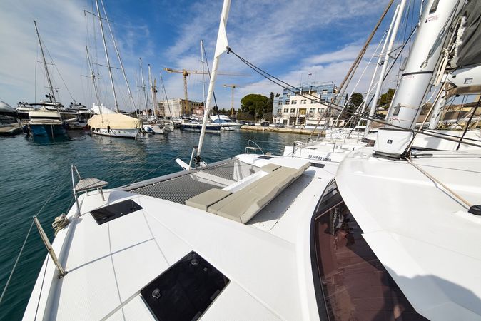 Fountaine Pajot Astrea 42 | Le Bart