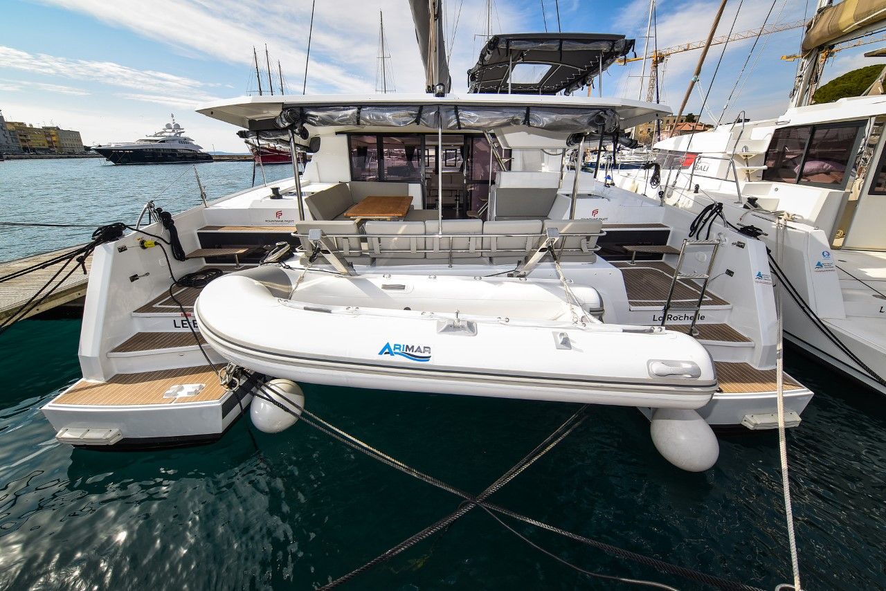 Fountaine Pajot Astrea 42 | Le Bart