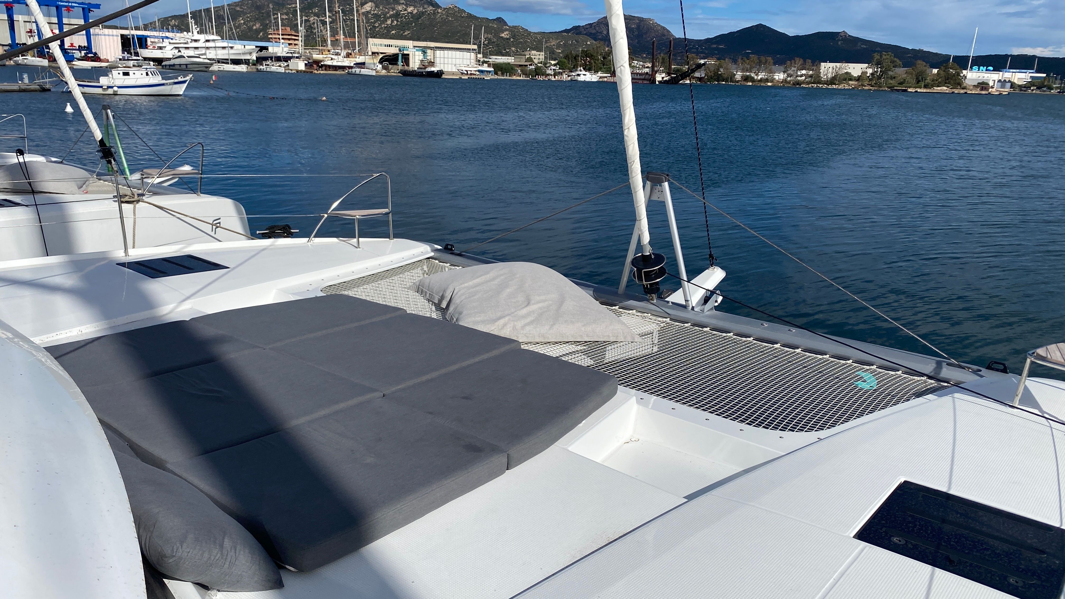 Fountaine Pajot Tanna 47 | Tikoa