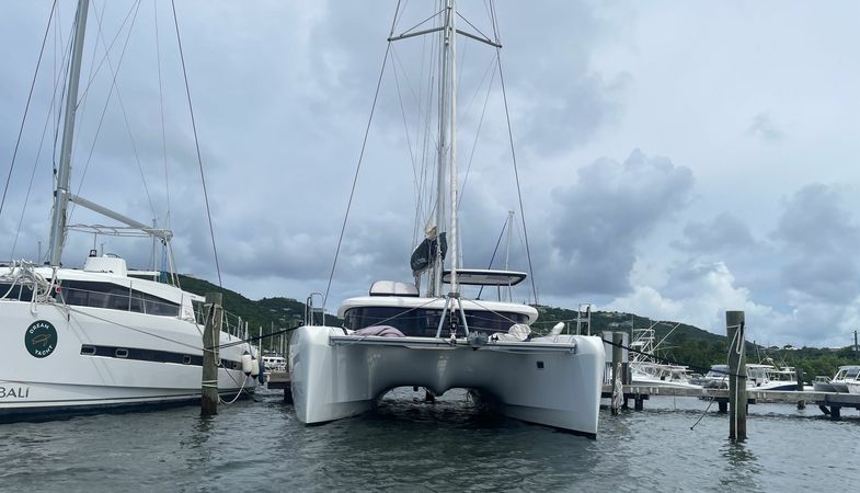 Lagoon 42 | Bellatrix