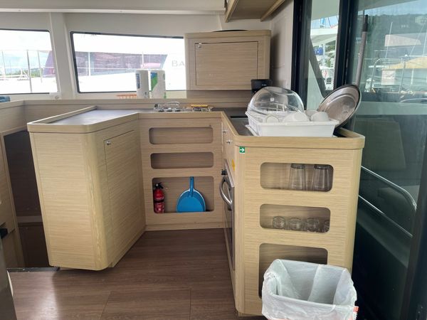 Lagoon 42 | Bellatrix