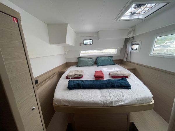 Lagoon 42 | Bellatrix