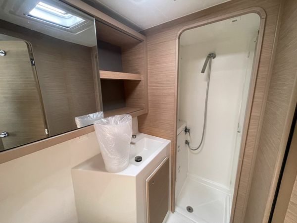 Lagoon 42 | Bellatrix