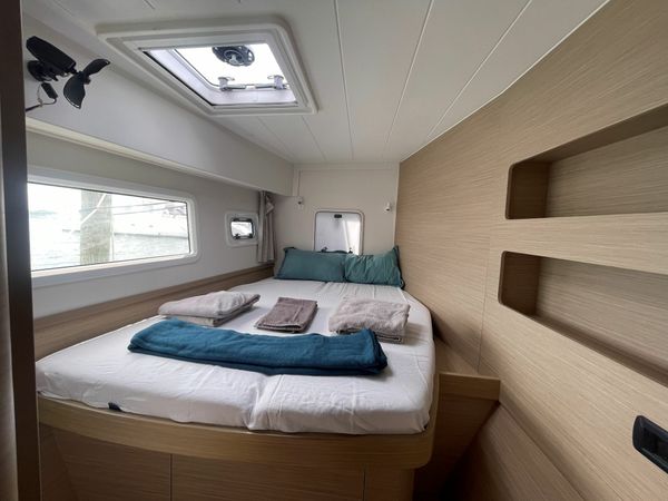 Lagoon 42 | Bellatrix