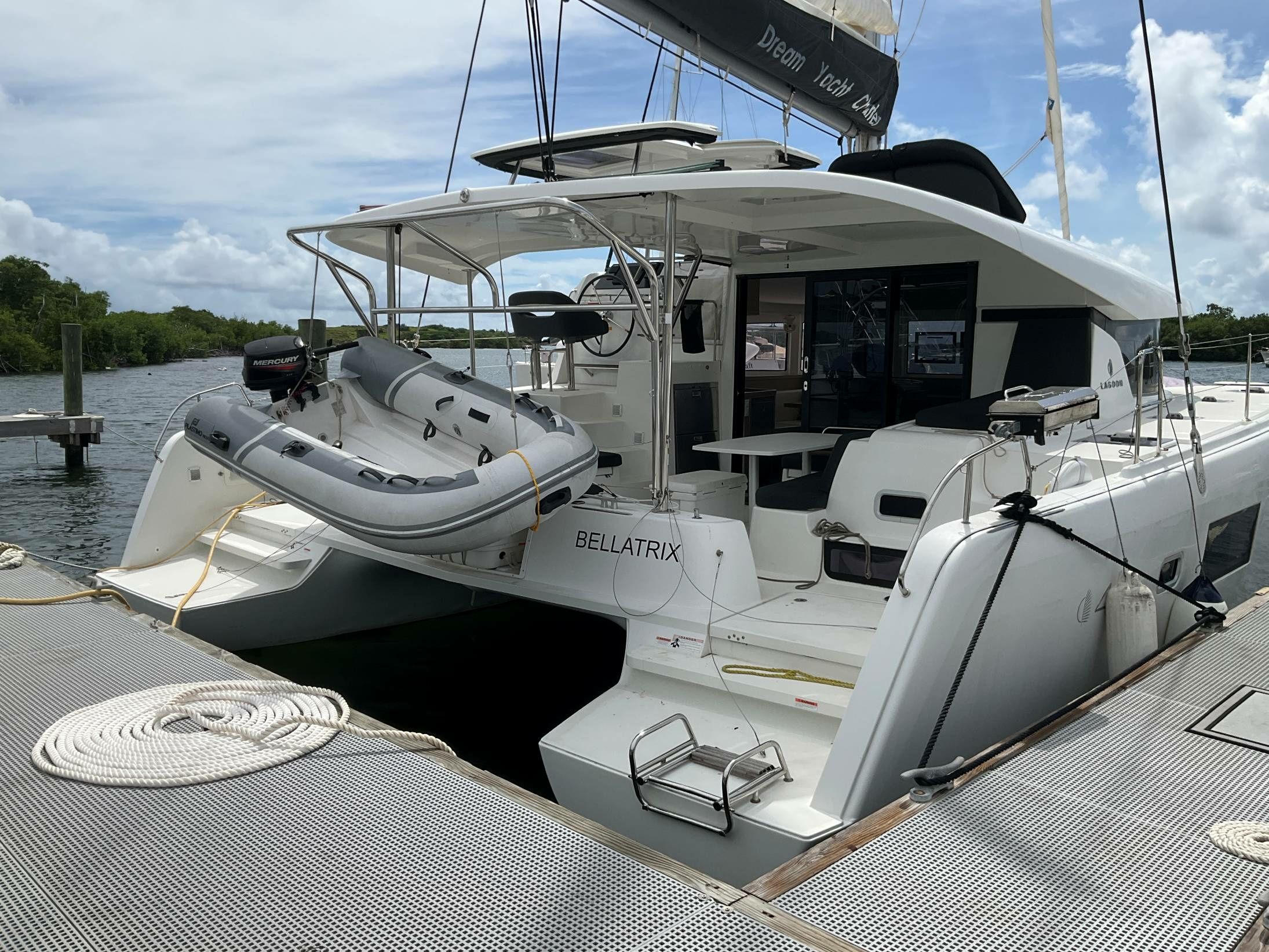 Lagoon 42 | Bellatrix