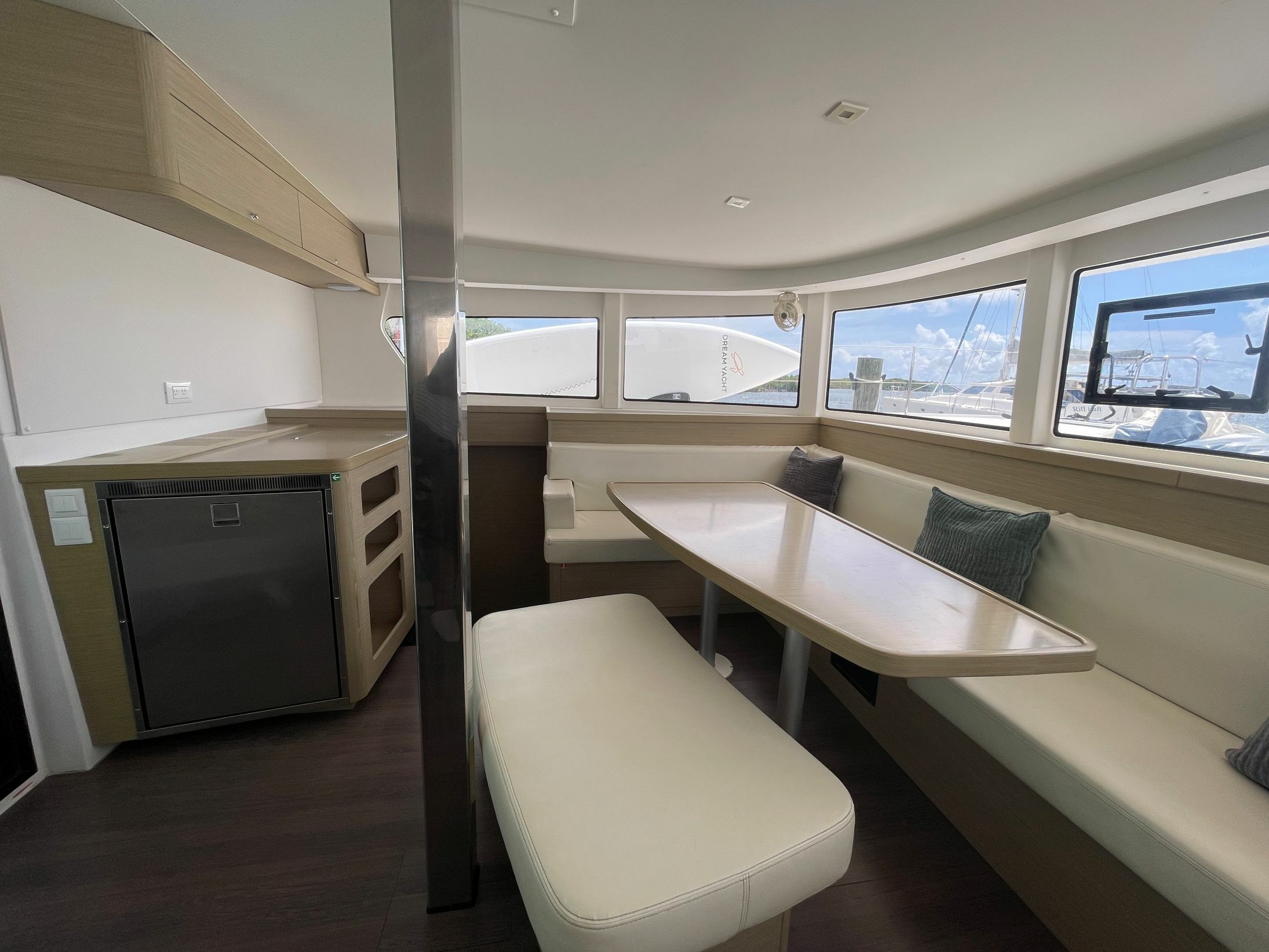 Lagoon 42 | Bellatrix