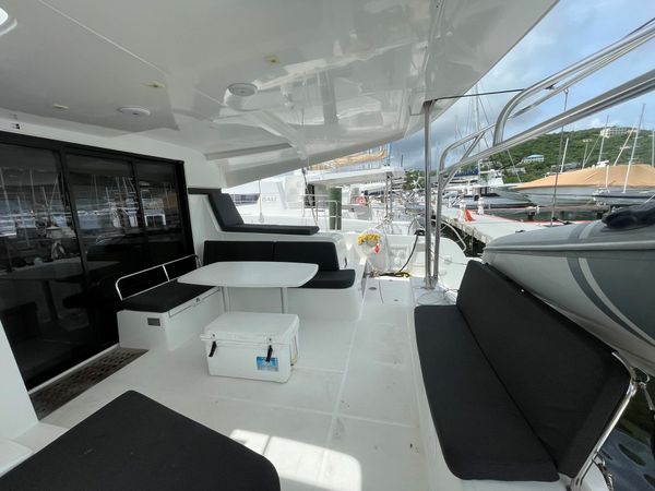 Lagoon 42 | Bellatrix