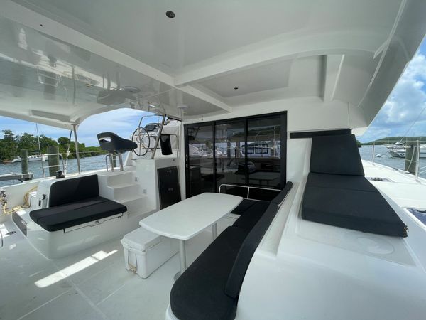 Lagoon 42 | Bellatrix