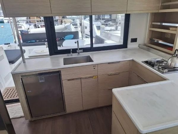 Lagoon 46 | Boatylicious