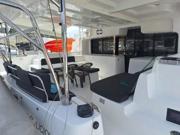 Lagoon 46 | Boatylicious