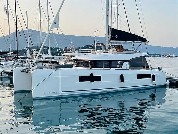 Lagoon 40 | Fratelli